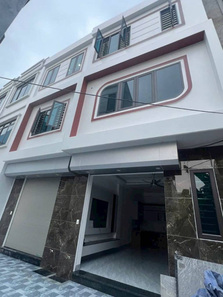 Bán căn nhà 3 tầng ngõ phố Ngọc Uyên, ph Ngọc Châu, TP HD, 41.6m2, 3 ngủ, ngõ oto, 2.75 tỷ