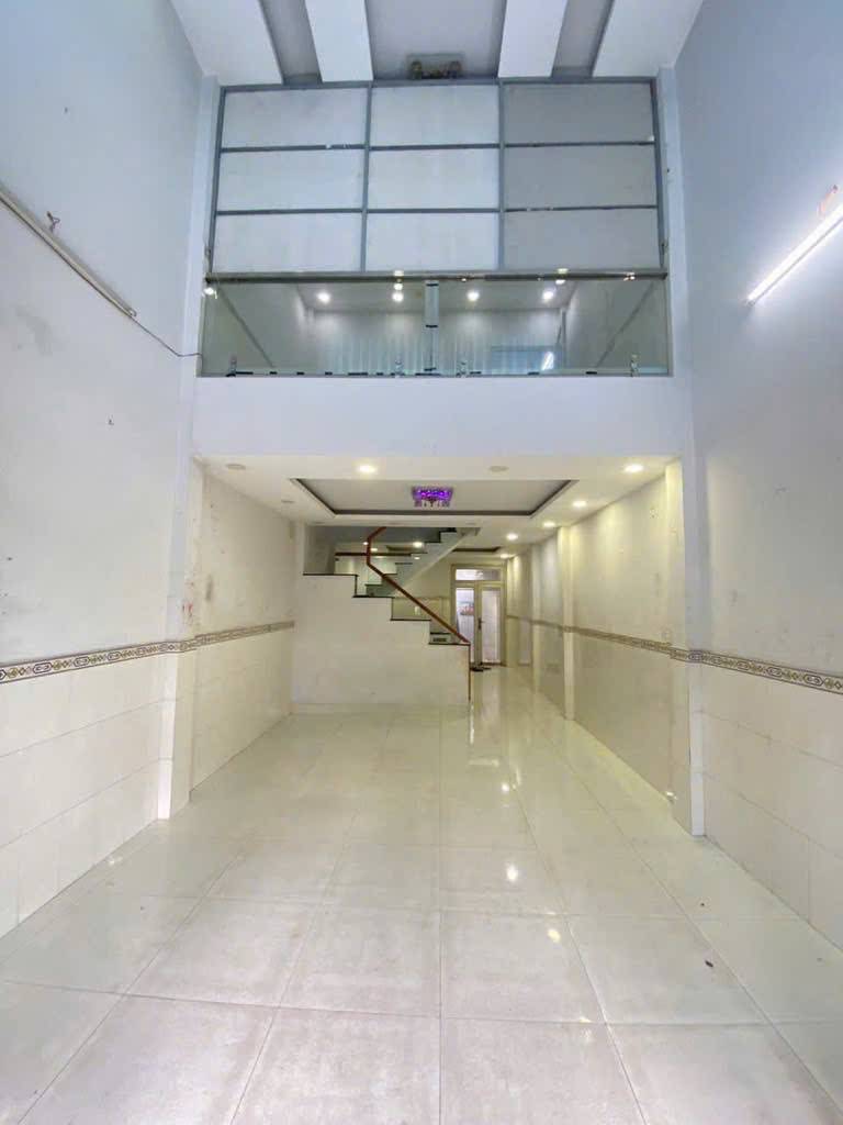 Bán nhà gần Kênh Nước Đen, hxh 6m, 56m2, chỉ 5 tỷ tl, giá cực tốt