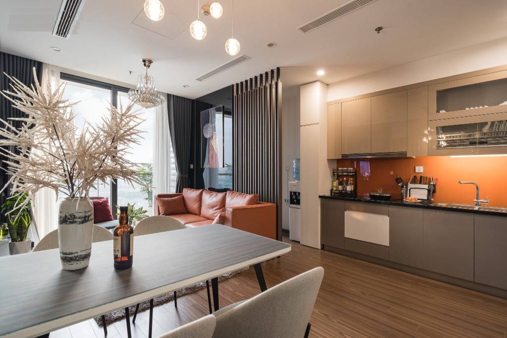 Bán căn hộ Watermark Cầu Giấy, 101m2, thiết kế 2pn, view trọn Hồ Tây, giá 15.2 tỷ