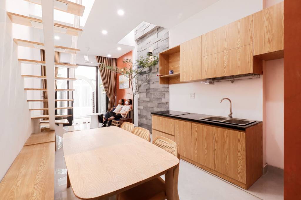 Bán nhà Hoàng Văn Thụ, P8, Phú Nhuận, diện tích 7,5x13,5m, 5 tầng, giá chỉ 18,8 tỷ