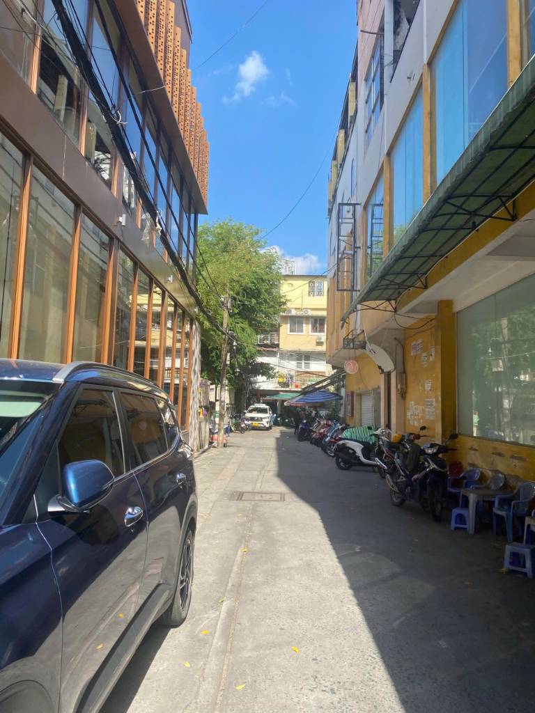 Bán Nhà Trung Tâm Quận 1 – Nguyễn Trãi – Ngang 4m – 6PN – Giá dưới 12 Tỷ