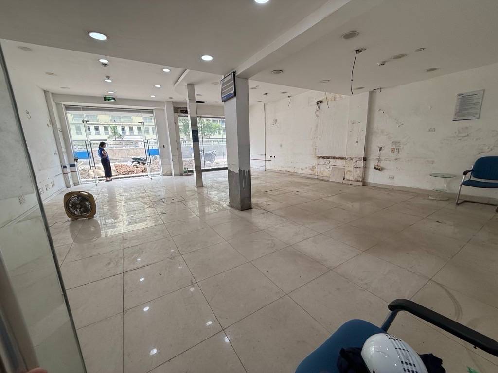 Bán nhà phố Kim Đồng, Hoàng Mai, diện tích 62m², 5 tầng, sổ hồng, giá 40 tỷ