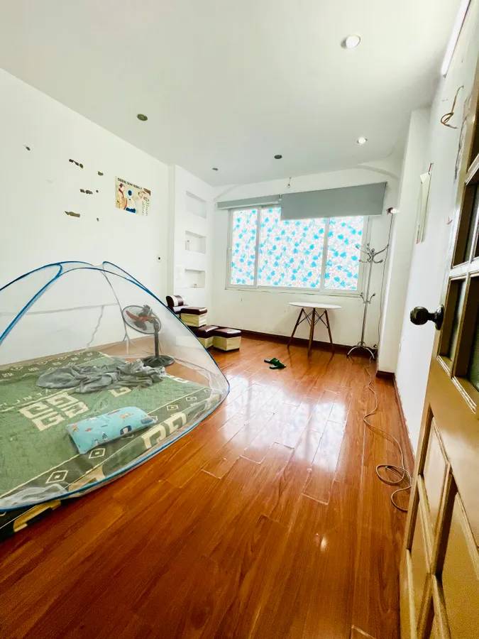 Bán nhà Vũ Ngọc Phan, 5 tầng x 38m2, mặt tiền 4m, giá 13.5 tỷ