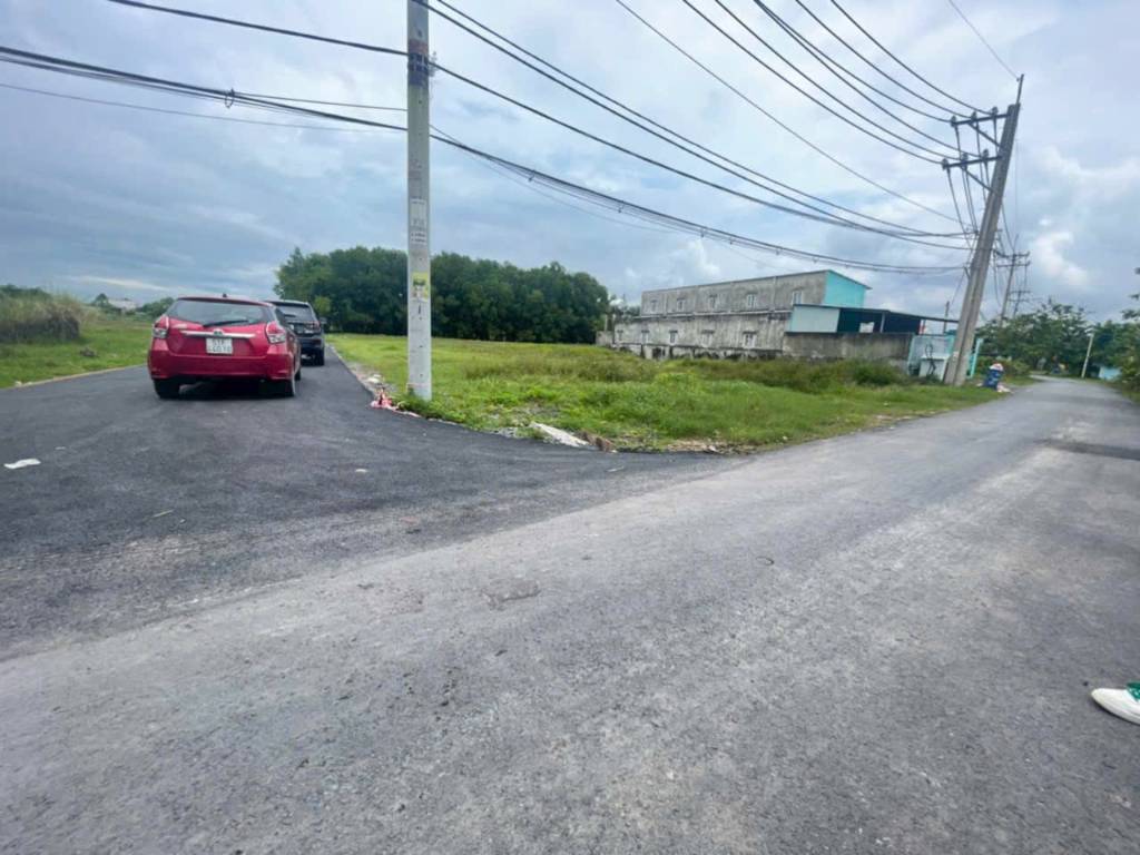 Bán đất thổ cư Củ Chi, 9 lô mặt tiền đường nhựa xã Tân Phú Trung, dt 115, 125m2 giá 2,3 tỷ/ lô