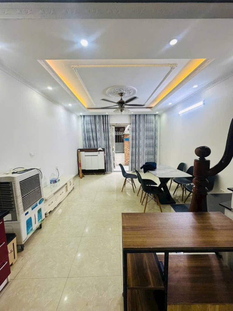 BÁN NHÀ PHỐ LỤA, CĂN GÓC 2 MẶT THOÁNG, CHỈ 8,5 TỶ