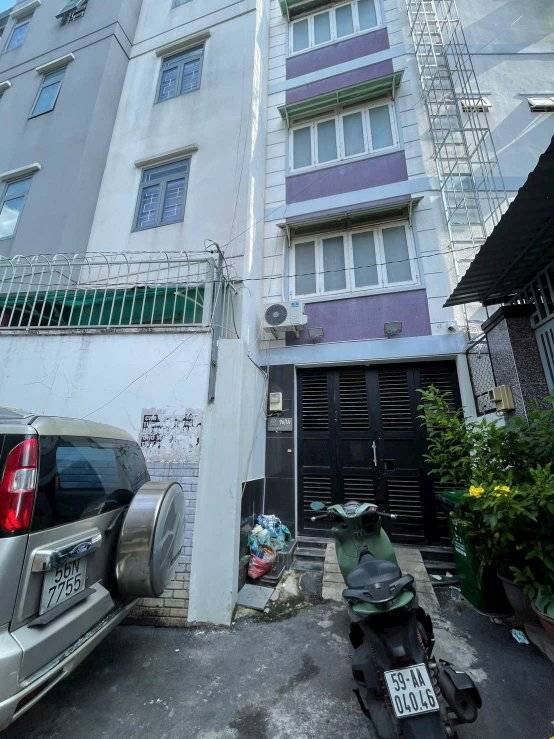 Bán CHDV đường Số 7, Gò Vấp, diện tích 80m2, 11 phòng, giá hơn 11 tỷ TL