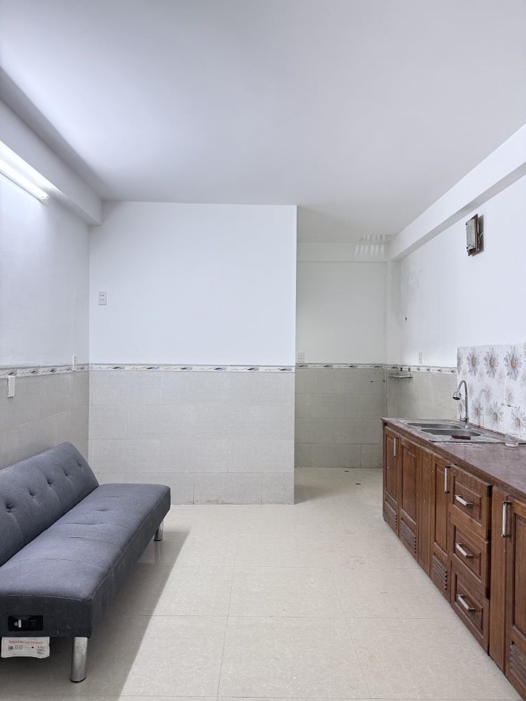 Bán nhà Phó Đức Chính, Sơn Trà, 3 tầng, kiệt ô tô, cách biển 3 phút, giá nhỉnh 5 tỷ