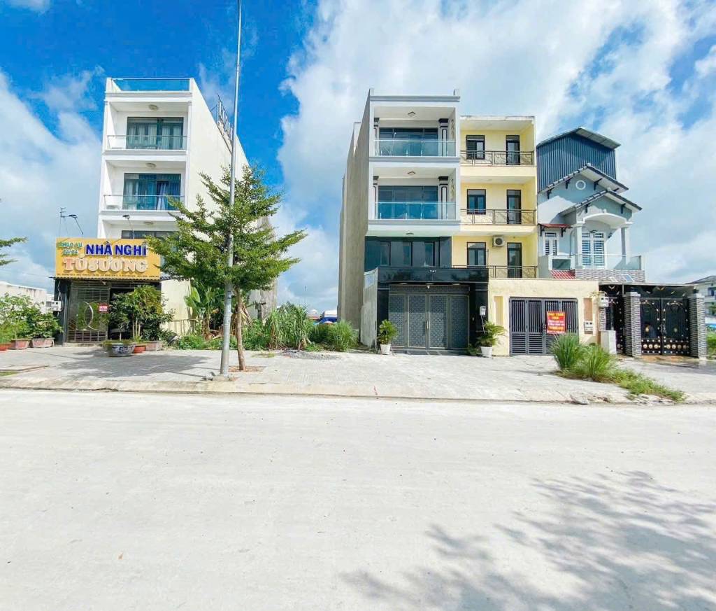 Chính chủ bán nền đất khu Tân Đô, sổ sẵn, 130m2 (5 x 26m), đường trước nhà 16m, giá chỉ 1.750 tỷ