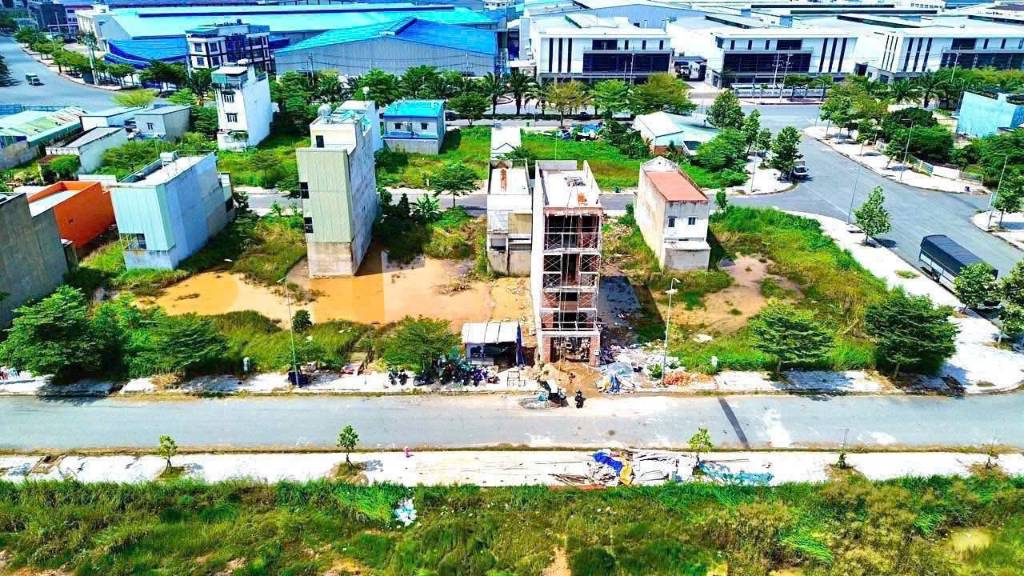 Chính chủ bán đất khu Tân Đô, sổ sẵn, 130m2 (5 x 26m), đường trước nhà 16m, chỉ 1.75 tỷ