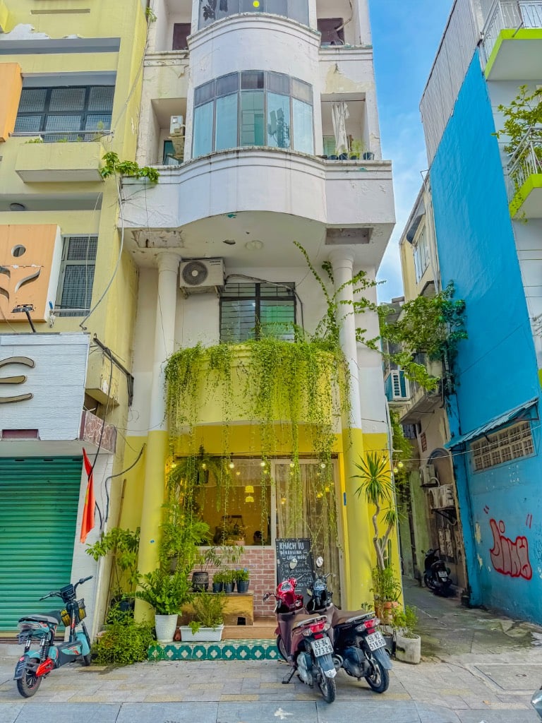 GÓC 2 MẶT TIỀN TRUNG TÂM QUẬN 1 – 203 NGUYỄN VĂN THỦ – NHÀ ĐẸP, VỊ TRÍ SIÊU THUẬN LỢI