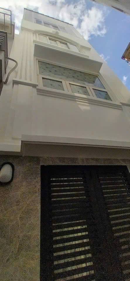 Bán nhà Nguyễn Bỉnh Khiêm, Quận 1, 1 trệt 3 lầu BTCT, HXH, thiết kế đẹp, giá 7 tỷ