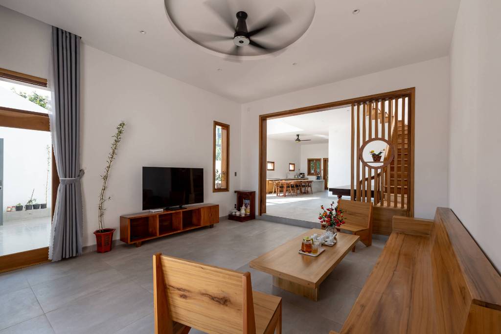 Bán rẻ nhà Đặng Thùy Trâm, P.13, Bình Thạnh, 65m2, 4 tầng, về 10.3 tỷ