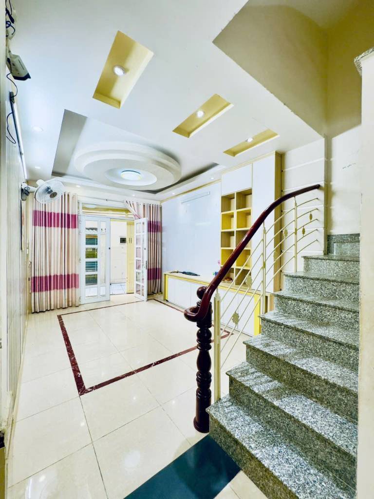 Bán nhà hẻm xe hơi Phan Đăng Lưu 43m2 đúc 4 tầng BTCT 5PN nhỉnh 8 tỷ tl