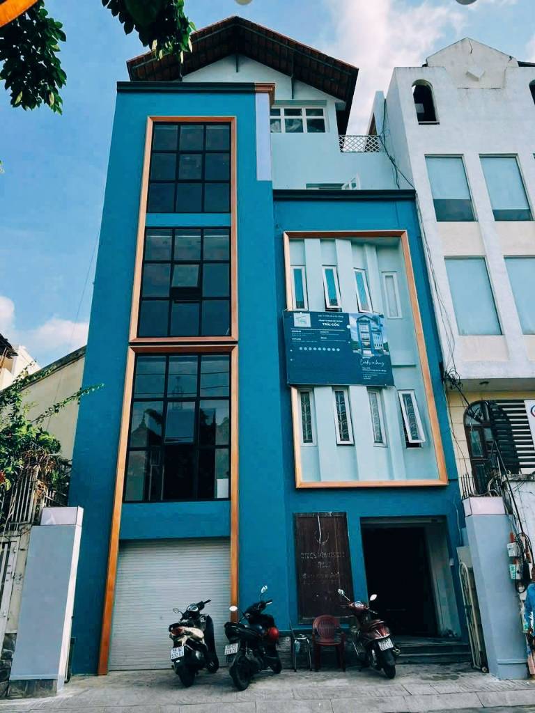 CHO THUÊ TÒA NHÀ VĂN PHÒNG 11 TRẦN QUÝ KHOÁCH, TRUNG TÂM QUẬN 1, 8M X 15M, 5 TẦNG THANG MÁY, 115TR