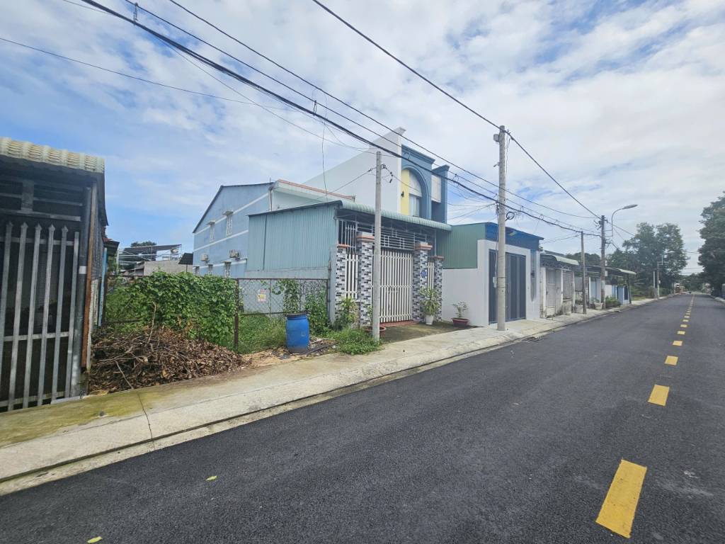 Bán đất Trảng Bàng chính chủ, ngay KCN Phước Đông, dt 210m², full thổ cư, giá 690 triệu, SHR