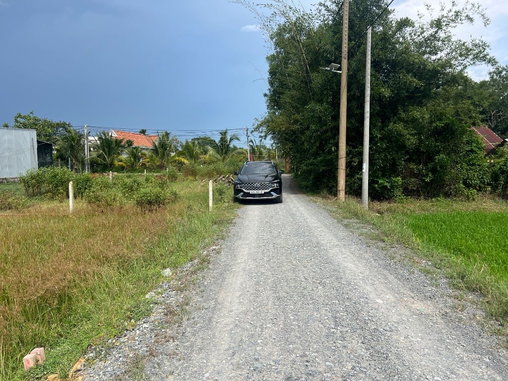 Bán 2 nền đất giá rẻ tại Đức Hoà 10x21,4 giá 1 tỷ 250 Triệu