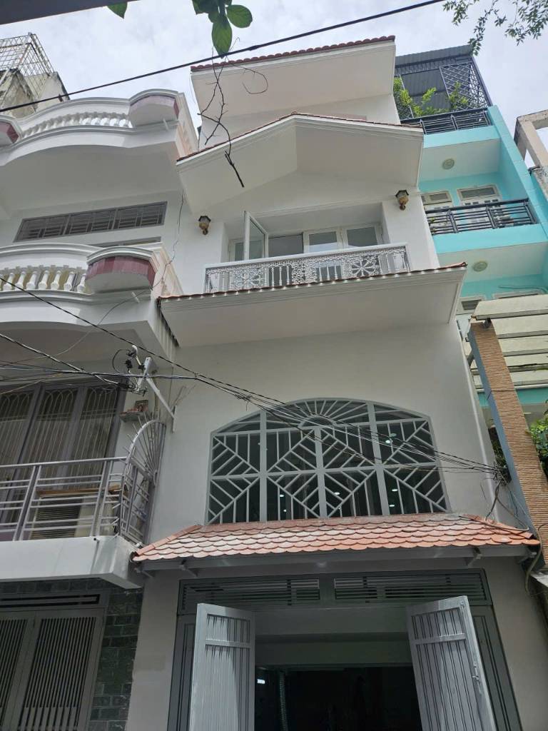 BÁN NHÀ TÔ HIẾN THÀNH, HẺM VIP 243, 5 TẦNG, SỔ VUÔNG, 4x20M, 18 TỶ