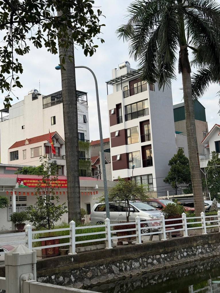 BÁN NHÀ PHỐ TÂN THỤY, LONG BIÊN, 6 TẦNG THANG MÁY, FULL NỘI THẤT, GARA ÔTÔ, ĐƯỜNG ÔTÔ TRÁNH