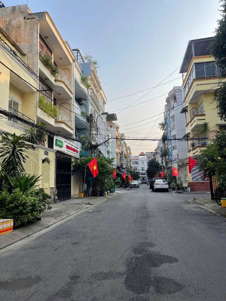 Góc 2 Mặt Hẻm 8m – Đường 3/2, P14, Q10 – DT 7x11.5m – 3 Lầu – Giá Chỉ 23 Tỷ