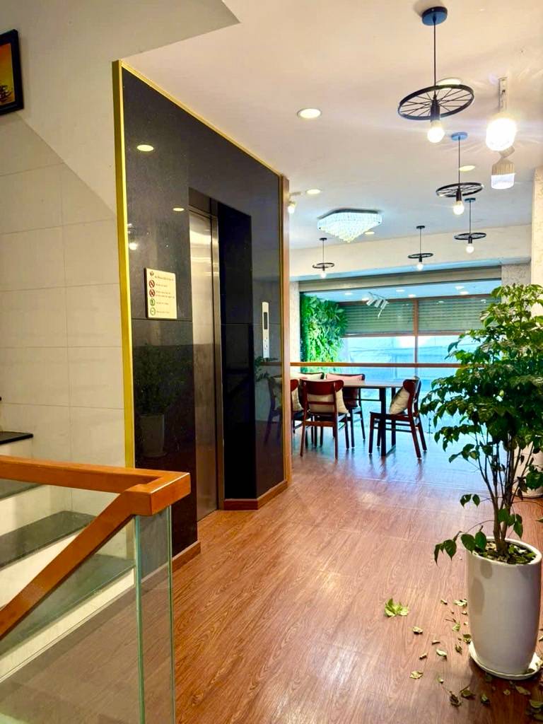 BÁN NHÀ 6 TẦNG MẶT TIỀN KINH DOANH SÁT LÊ VĂN QUỚI ĐƯỜNG 8M NHIK 10 TỶ 
tandatnhapho 0918.589.234