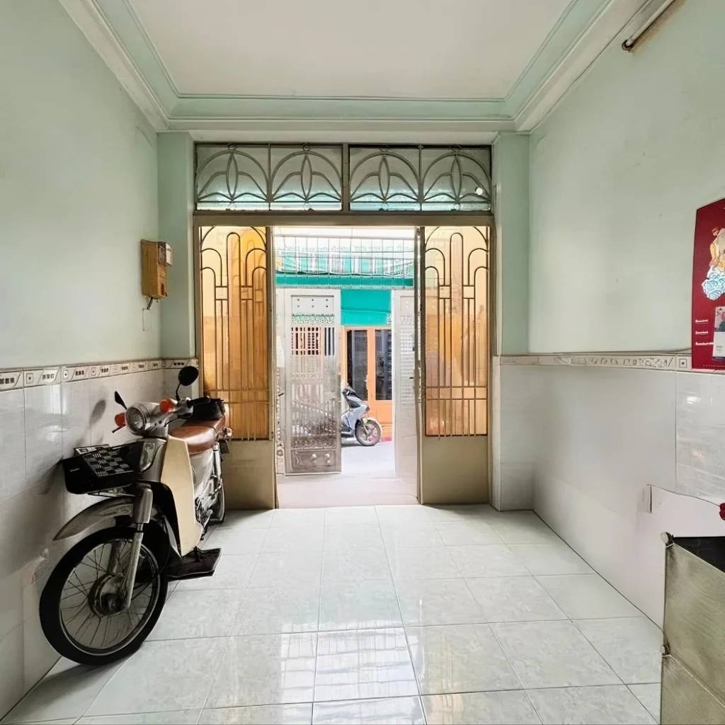 BÁN NHÀ QUẬN 3, HXH THÔNG, GẦN CHỢ VƯỜN CHUỐI, CƯ XÁ ĐÔ THÀNH, CHỈ HƠN 5 TỶ