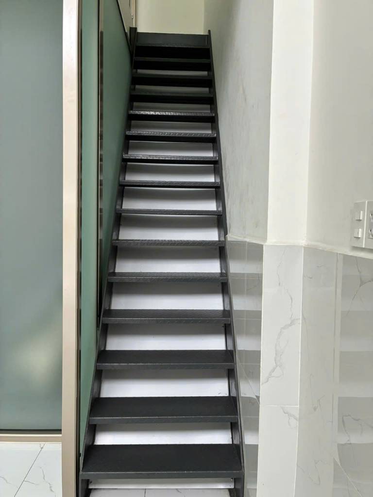 CHO THUÊ MẶT BẰNG SỐ 40 LÊ QUANG ĐỊNH, BÌNH THẠNH, GIÁ 23TR THÁNG