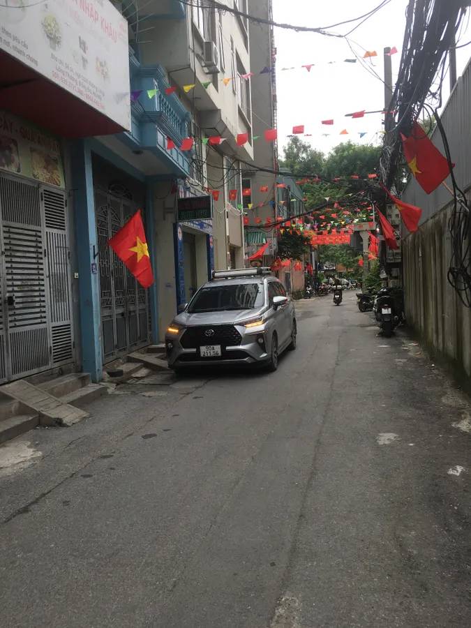 Bán nhà 4 tầng Thái Hà, diện tích 87m2, mặt tiền 4.3m, giá 24.5 tỷ