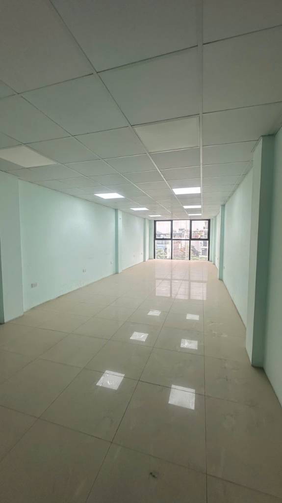 CHO THUÊ NHÀ NGUYÊN CĂN MẶT PHỐ NGÔ GIA TỰ VỈA HÈ RỘNG- Ô TÔ TRÁNH-KINH DOANH