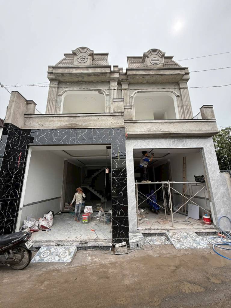 BÁN NHÀ 1 TRỆT 1 LẦU 70m2 SHR thổ cư đường ô tô (P. Tân Vạn) - Giá chỉ 3T6