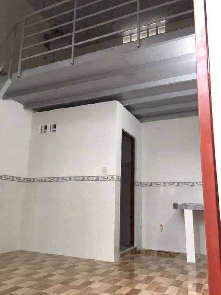 BÁN GẤP DÃY TRỌ NGAY KCN TÂN TẠO, BÌNH CHÁNH, DOANH THU 20TR/1THÁNG, SỔ RIÊNG, GIÁ 1 TỶ 870