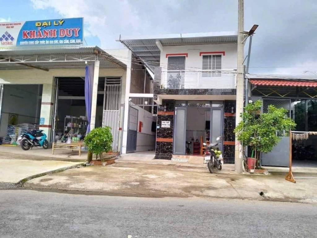 BÁN GẤP DÃY TRỌ NGAY KCN TÂN TẠO, BÌNH CHÁNH, DOANH THU 20TR/1THÁNG, SỔ RIÊNG, GIÁ 1 TỶ 870