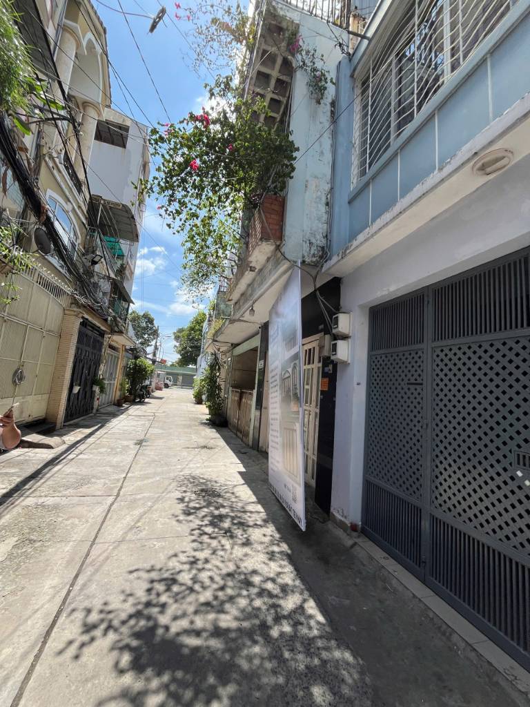 Bán nhà Lý Thường Kiệt, P.15, Quận 11, hẻm 2 xe hơi, 4x16.5m, 2 tầng, giá 14 tỷ