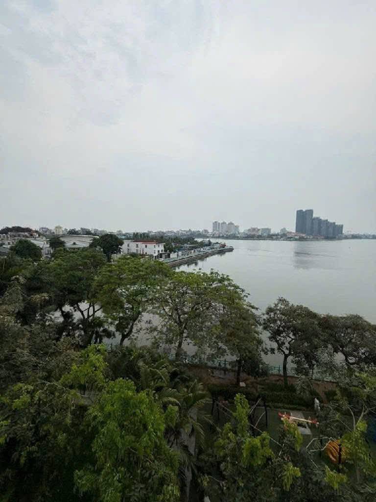 DUY NHẤT MẶT PHỐ NHẬT CHIÊU – VIEW TRỰC DIỆN HỒ TÂY – DT 220M² – 6 TẦNG – MT 13.9M – GIÁ 203 TỶ