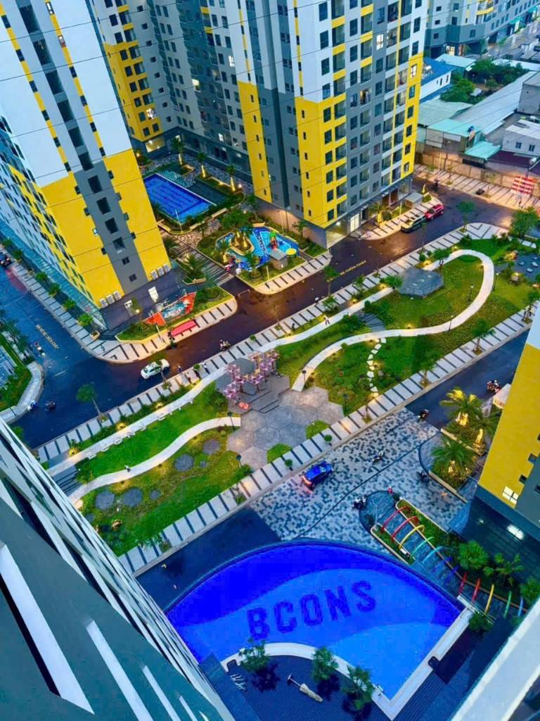 Bán nhà phố Bcons Uni Valley, Thống Nhất, 1 trệt 3 lầu 206m2 chiết khấu 5%, free phí 3 năm