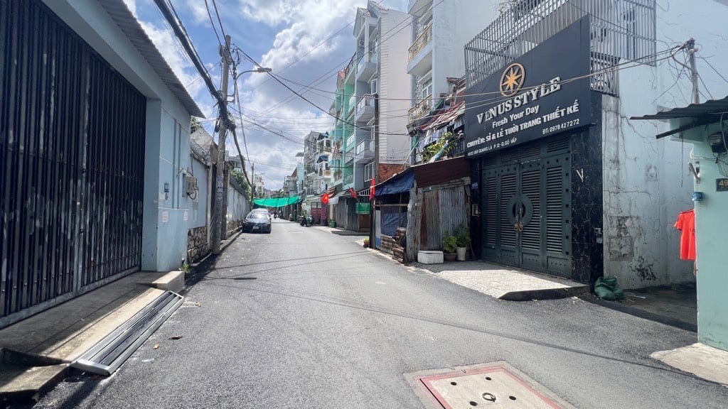 Bán nhà hẻm 124 phan huy ích 62 m2 3 tầng 5 tỷ xíu hẻm oto