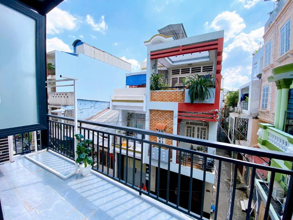 CHDV GÓC 2 MT 11 CX PHAN ĐĂNG LƯU, 5 TẦNG, CÓ THANG MÁY, PCCC