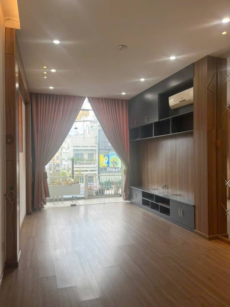 CHO THUÊ TÒA NHÀ CHDV 209A BẠCH ĐẰNG, BÌNH THẠNH, 4 TẦNG, 30TR/THÁNG