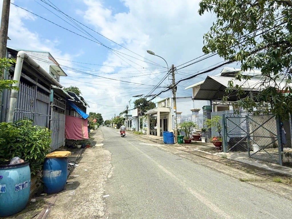 Bán đất Tân Thông Hội, Củ Chi, khu Việt Kiều, 175m² , Full thổ cư, nở hậu đẹp