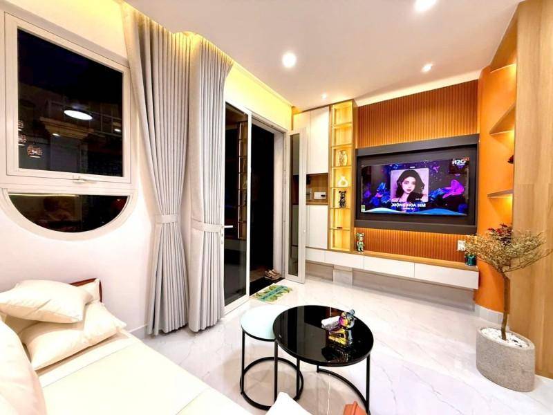 BÁN NHÀ NGUYỄN KHUYẾN, P12, BÌNH THẠNH, GẦN CHỢ BÀ CHIỂU, 3 TẦNG, FULL NỘI THẤT, CHỈ 4.79 TỶ TL