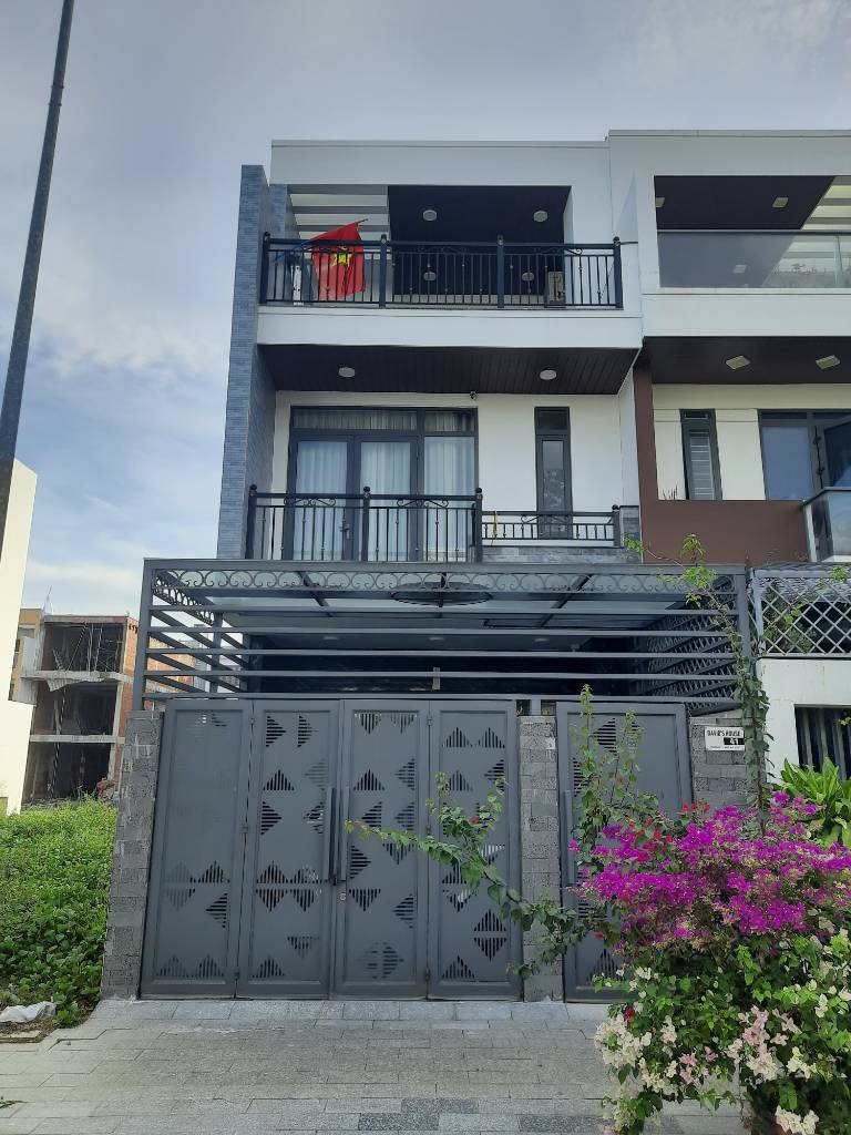 Bán nhà KĐT Mỹ Gia, Nha Trang, 3 tầng đang cho thuê 22tr/th, giá bán 8 tỷ 550 triệu