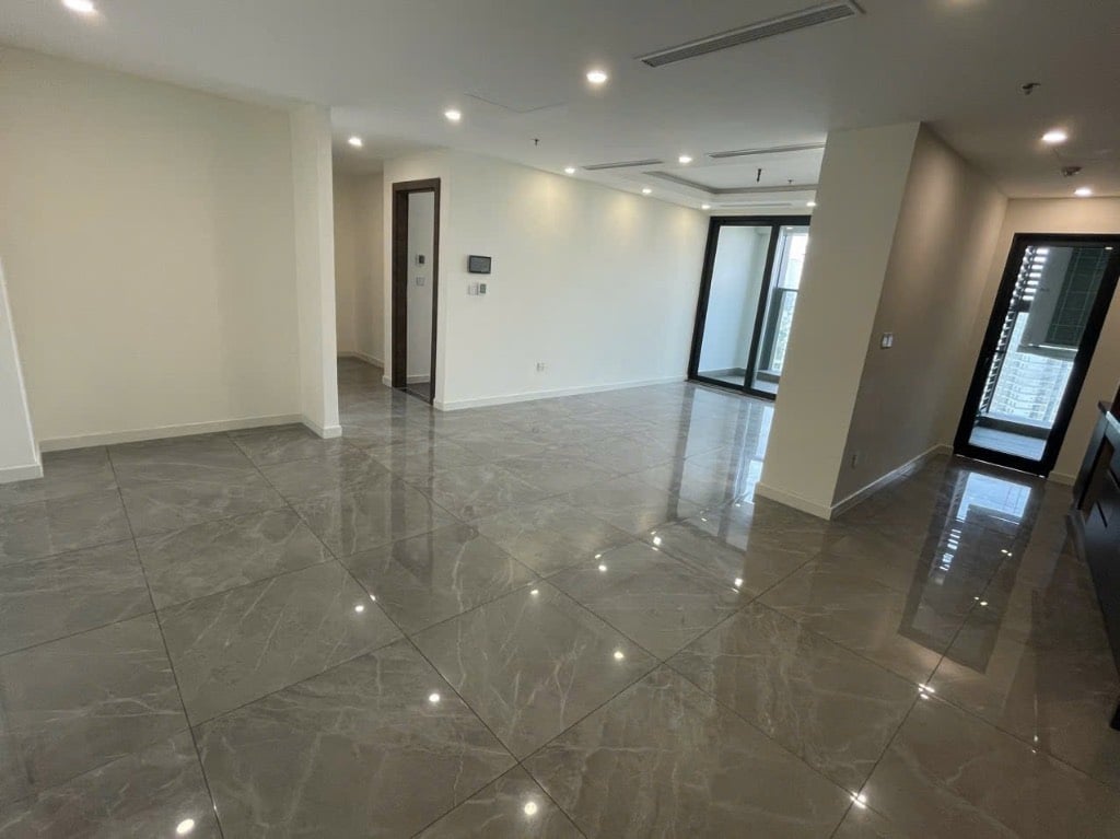 Cho thuê căn hộ Sunshine Diamond River, Quận 7, 135m2, 2 PN siêu rộng, thoáng mát, 2 ban công riêng