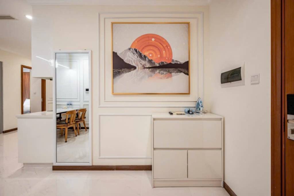 Cho thuê căn hộ chung cư 76.4m2 Vinhomes Central Park, Bình Thạnh, tiện ích đầy đủ