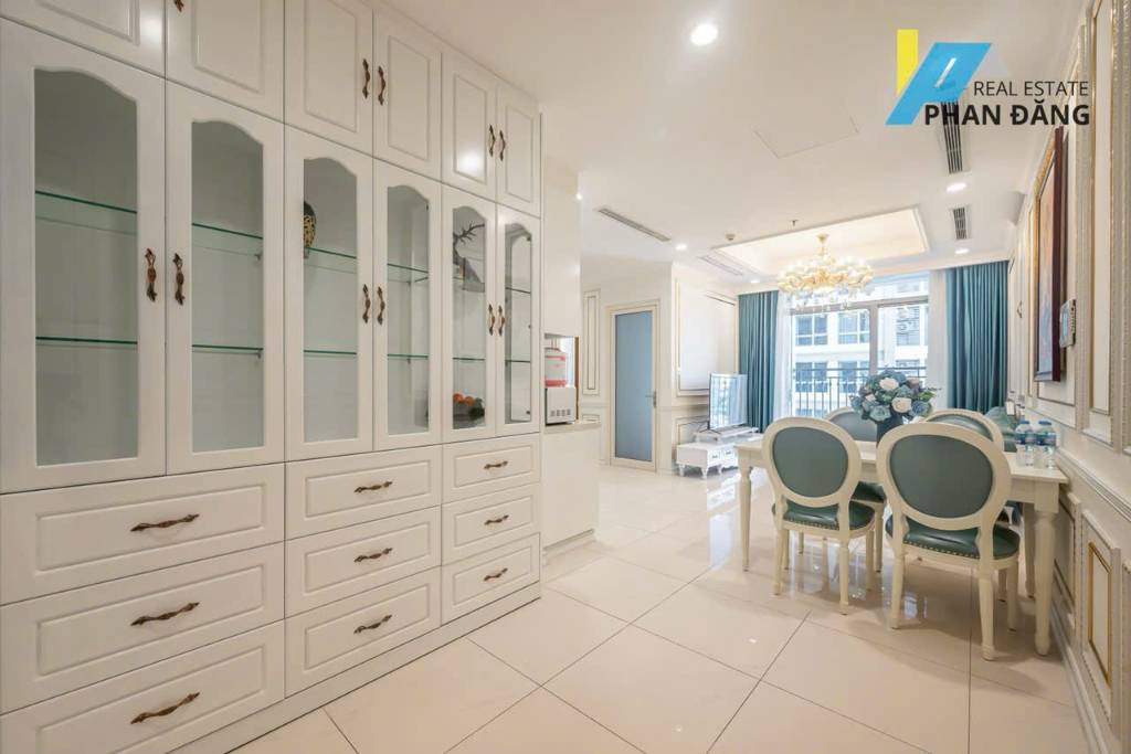 Cho thuê căn hộ chung cư 56.4m2 Vinhomes Central Park, Bình Thạnh, tiện ích đầy đủ