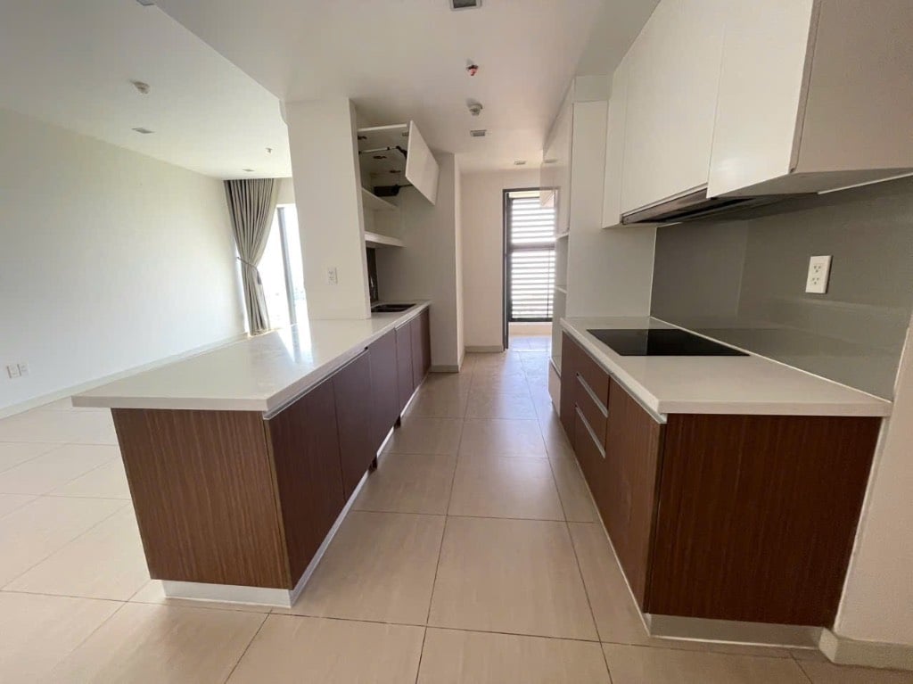 Cho Thuê Sunshine Diamond River 2pn + 1 kho diện tích 120m2 thoáng mát view sông