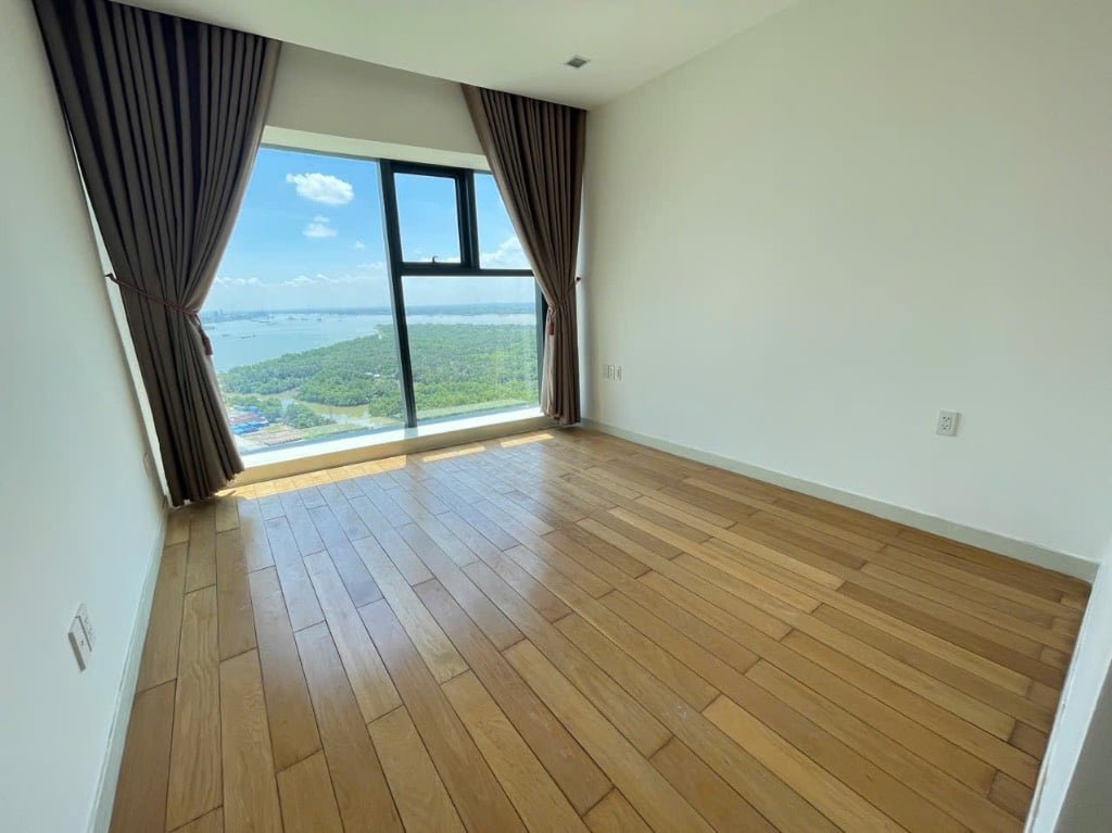 Cho Thuê Sunshine Diamond River 2pn + 1 kho diện tích 120m2 thoáng mát view sông