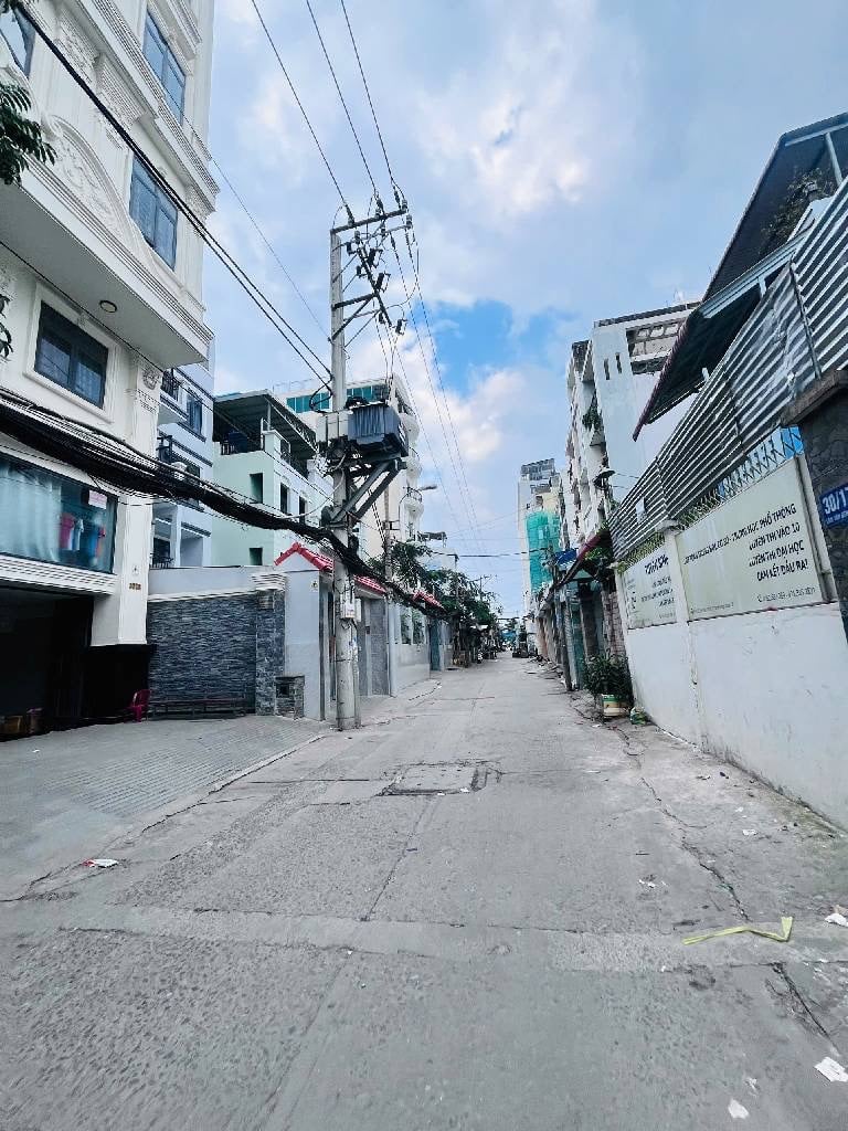 CHỈ 2.8 TỶ – NHÀ 1T1L – 2PN – FULL NỘI THẤT – ĐƯỜNG LÂM VĂN BỀN – TT.Quận7