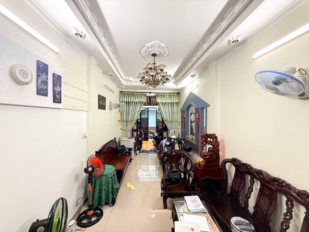 Bán nhà Nguyễn Công Hoan, Phú Nhuận, gần công viên, 55m2, 4 tầng, 10.5 Tỷ