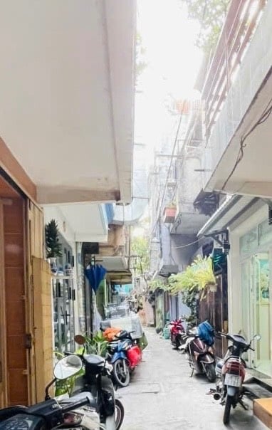 SIÊU PHẨM LÝ THÁI TỔ Q3 NHÀ MỚI TINH ĐẸP LUNG LINH FULL NỘI THẤT XỊN CHỈ 4.88 TỶ