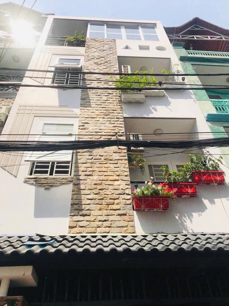 Bán nhà Phan Xích Long, Phú Nhuận, hẻm đẹp, 5PN 3WC, HXH, 10.6 tỷ