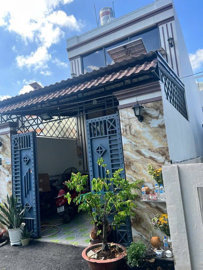 BÁN NHÀ MỚI- DT 120m2- HẺM NHỰA 3M- LÊ VĂN LƯƠNG- HÀNG XÓM QUẬN 7- GIÁ NHỈNH 4 TỶ.